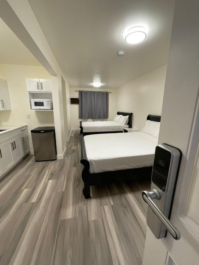 Destination Inn เรเดียมฮอตสปริงส์ ภายนอก รูปภาพ