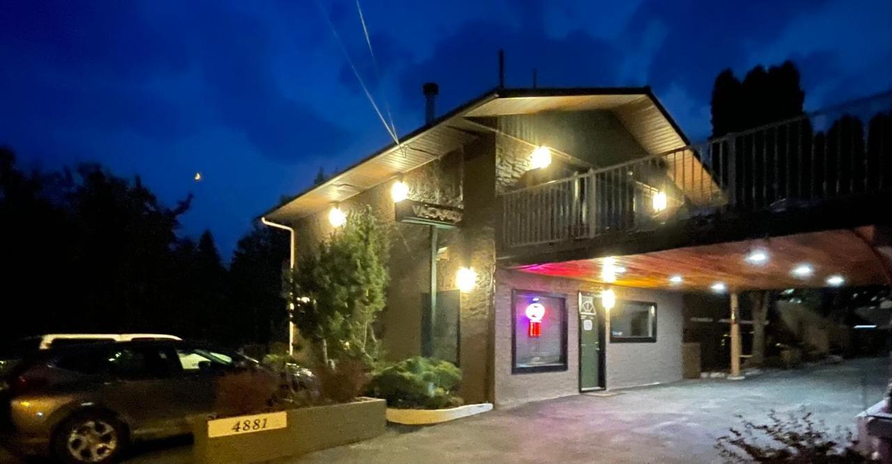 Destination Inn เรเดียมฮอตสปริงส์ ภายนอก รูปภาพ