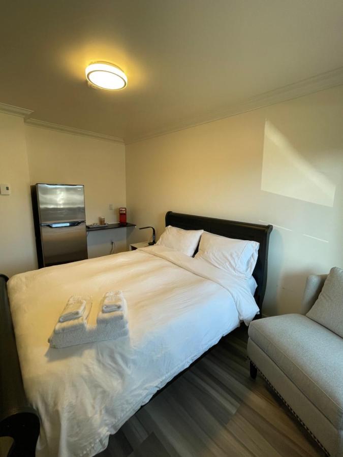 Destination Inn เรเดียมฮอตสปริงส์ ภายนอก รูปภาพ